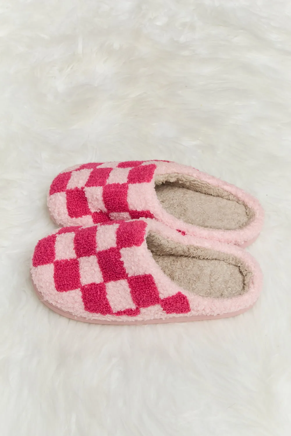 *APP EXCLUSIVE* Checkered Print Plush Slide Slippers