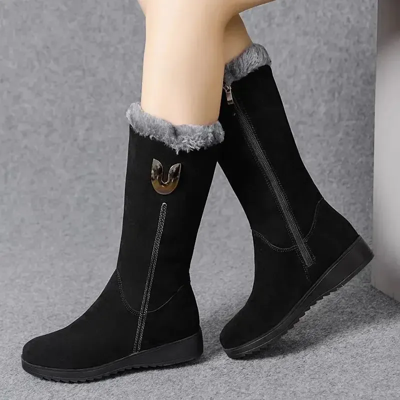 Chic Women's Snow Boots – Stylish and Warm Winter Footwear