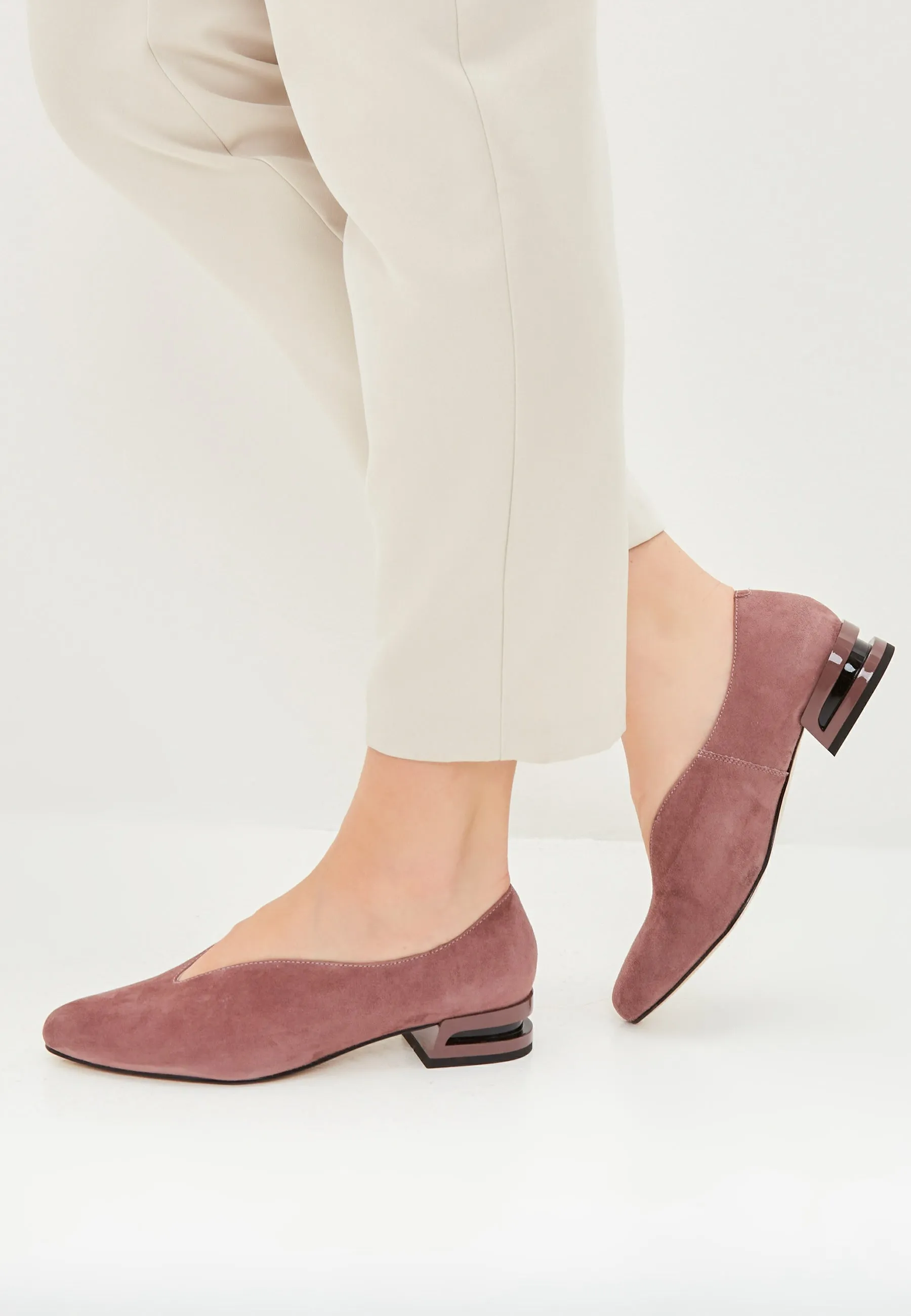 Pointed Tip Suede Ballerinas - Pink